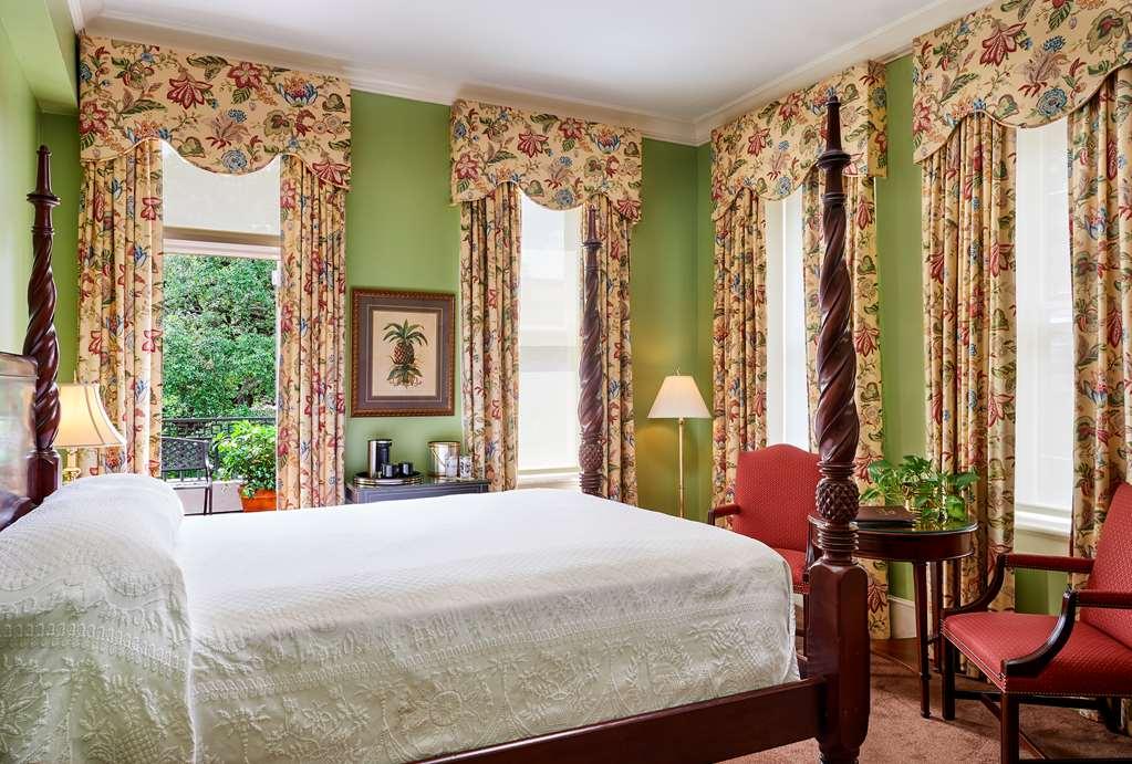 Planters Inn On Reynolds Square (Adults Only) Савана Съоръжения снимка