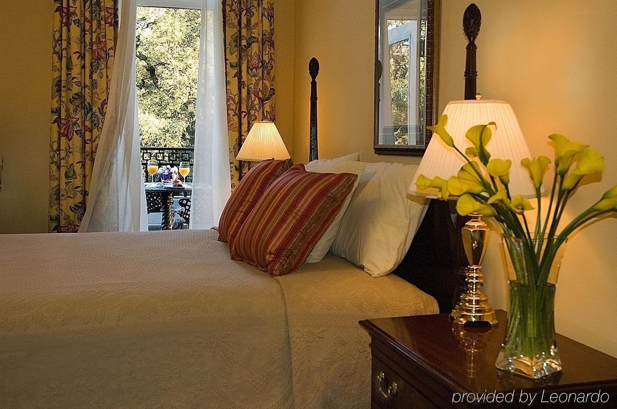 Planters Inn On Reynolds Square (Adults Only) Савана Стая снимка